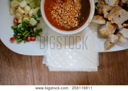 Minced Pork Sausage, Fermented Rice Noodle & Vegetable Served With Chili Sauce. Vietnamese Food Call