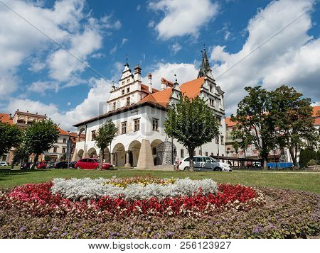 Levoca, Slovakia - August 25, 2018: Main Square With Renaissance Town Hall And Gothic St. Jacob Chur