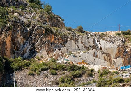 Quarry Of White Carrara Marble In The Apuan Alps (alpi Apuane). Tuscany, (toscana), Italy, Europe
