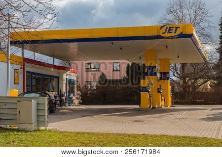 Boeblingen,germany - January 21,2018: Tuebinger Strasse This Is A Jet Gas Station Near The Park With