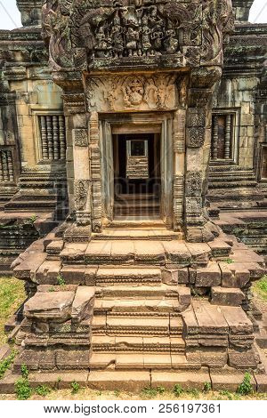 Banteay Samre Temple In Complex Angkor Wat In Siem Reap, Cambodia In A Summer Day