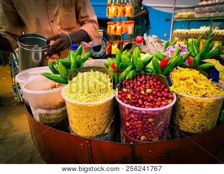 Jhalmuri Mixture Chaat Being Sold By A Fast Food Vendor