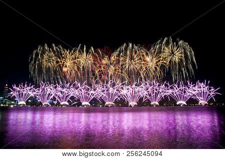 Australia Day 2018 Colorful Fireworks - Perth City