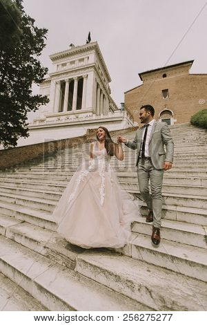 Wedding Couple  In Rome, Italy