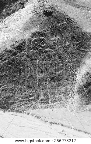 The Astronaut - Nasca Lines - Peru
