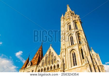 King St Stephen Equestrian Statue By Sculptor Alajas Strobl And Matthias Church At Fisherman Bastion