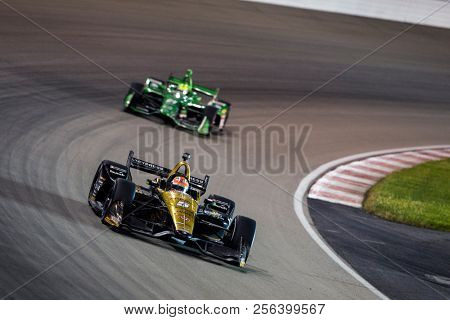 August 25, 2018 - Madison, Illinois, USA: JAMES HINCHCLIFFE (5) of Canada battles for positio-n during the Bommarito Automotive Group 500 at Gateway Motorsports Park in Madison, Illinois.
