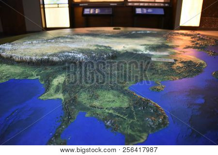 3-d 3rd Dimension Raised Topography Map Of China With Different Climate Regions, Field Museum, Chica