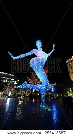 Las Vegas,nv/usa - October 07,2017 : The Bliss Dance Sculpture Display At The T-mobile Park In Las V