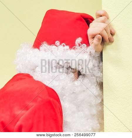 Drunk Santa At The Wall For Christmas. Santa Claus Drank A Lot.