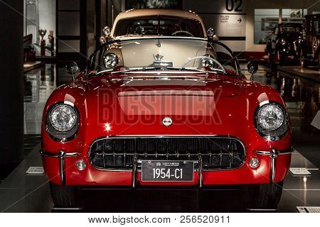 Shanghai, China - May 17, 2018: Shanghai Auto Museum Exhibits A Collection Of Vintage And Modern Aut