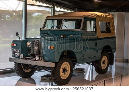 Shanghai, China - May 17, 2018: Shanghai Auto Museum Exhibits A Collection Of Vintage And Modern Aut