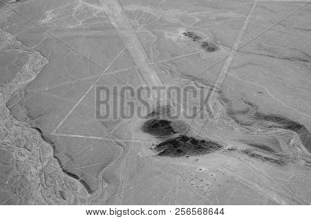 Nasca Lines From The Air - Peru