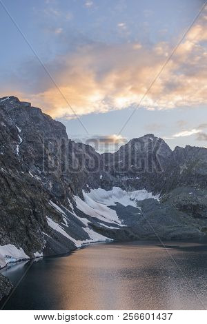 Lake Alla-askir. Altai Mountains Landscape