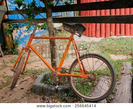 Nova Lima, Brazil - August 25, 2018: Collection Of Old Things Used And Without Restoration In Arts M