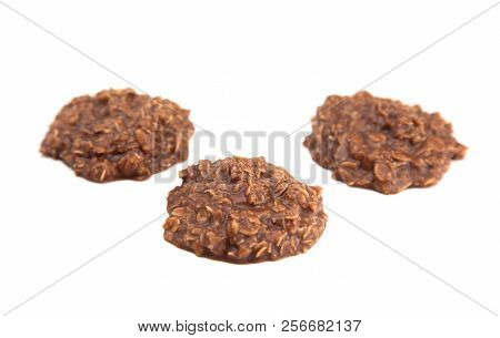 No Bake Chocolate Peanut Butter And Oat Cookies