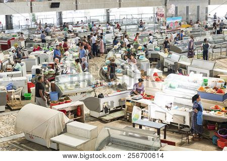 Tashkent, Uzbekistan - August 22, 2018: Interior Of Chorsu Bazaar, In Tashkent, Uzbekistan.