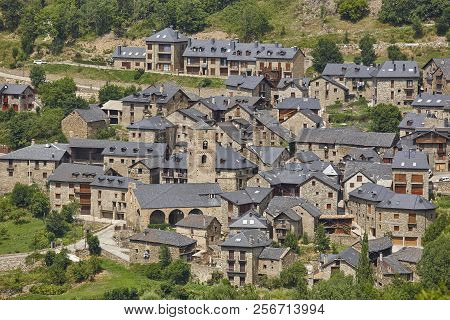 Traditional Catalonian Village. Vall De Boi. Durro. Spanish Romanesque Route