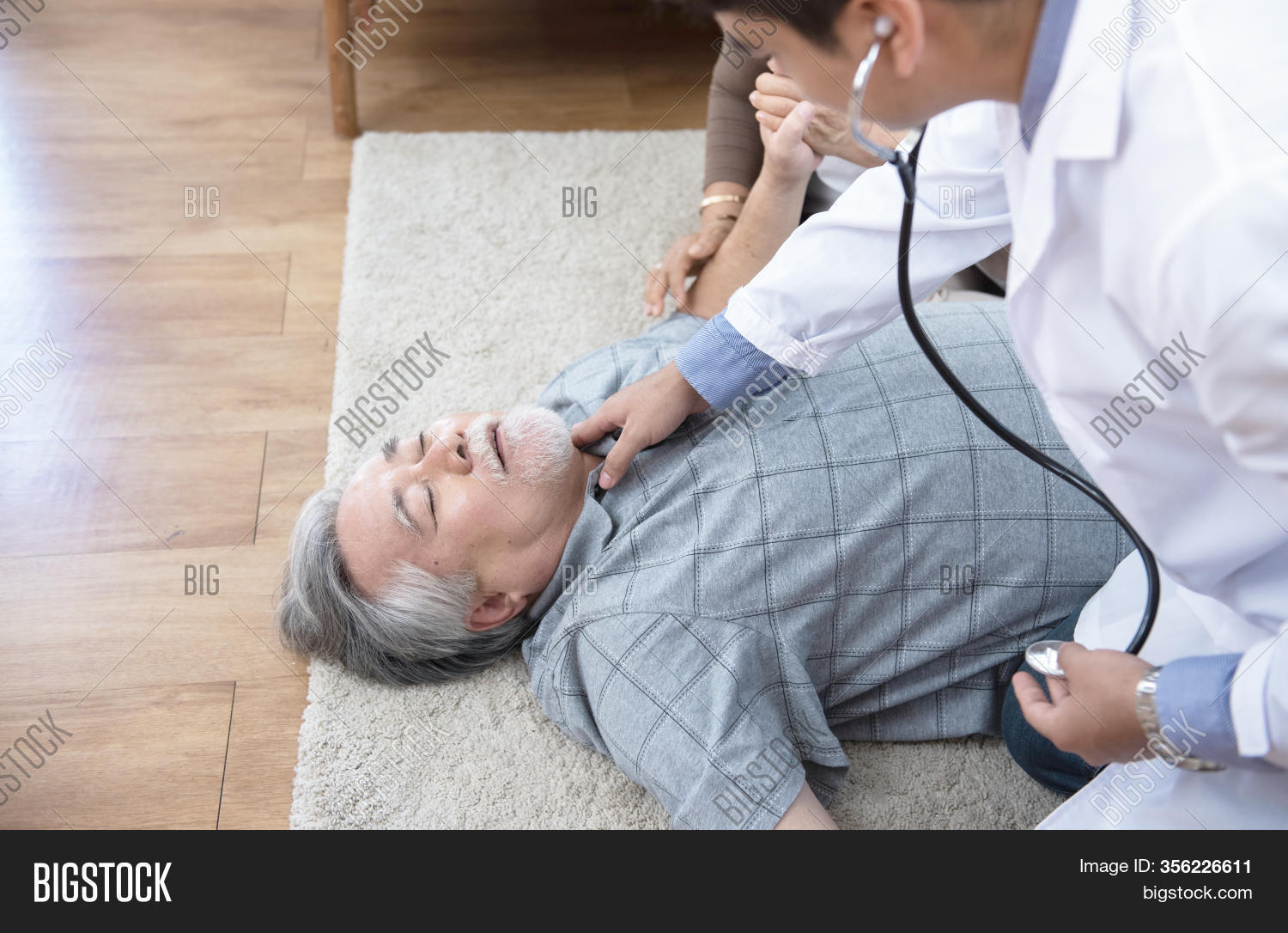 начало реанимации для пожилого возраста. сердечно-лёгочная реанимация у детей до 1 года. схема оказания помощи при сердечно легочной реанимации. слр детям до 1 года алгоритм. начало реанимации для пожилого возраста.