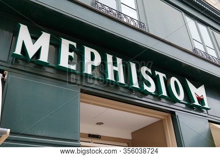 Bordeaux , Aquitaine / France - 10 06 2019 : Mephisto Signs Logo Shop Windows In Front Of Shoe Store