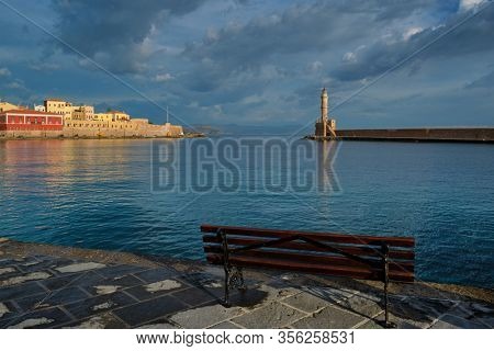 Bench Picturesque Old Image & Photo (Free Trial) | Bigstock