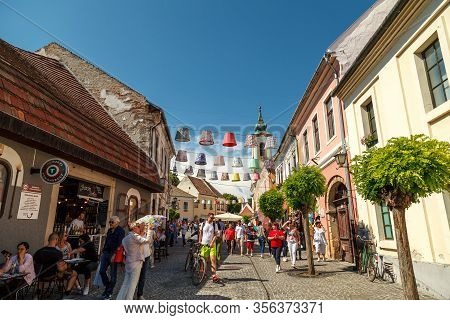 Szentendre, Hungary - June 03, 2019: People In Restaurants And Coffee Shops In The Old Town Of Szent