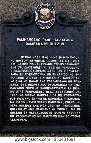 Quezon City, Ph-oct 4: Quezon Memorial Circle Shrine Marker On October 4, 2015 In Quezon City, Phili