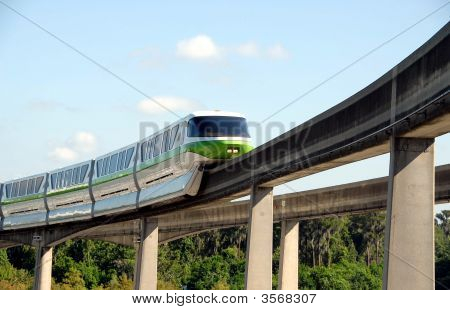 รถไฟฟ้ารางเดี่ยว