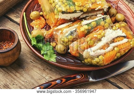 Appetizing Jellied Fish.