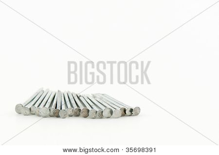 Foret op skinnende hvide negle