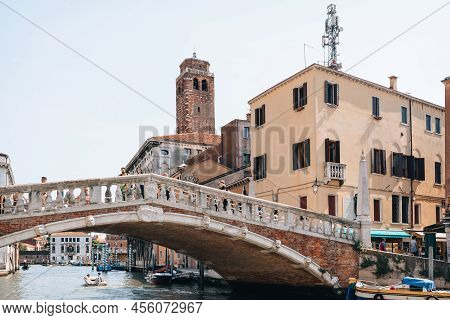 Venice, Italy - May 21, 2022: View Of The Ponte Delle Guglie, One Of Two Bridges In Venice, Italy, T
