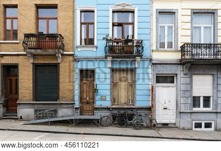 Schaerbeek, Brussels Capital Region - Belgium - 06 25 2020 House With Facility Access For The Disabl