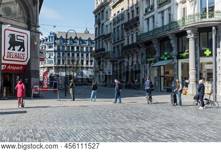 Brussels Old Town, Brussels Capital Region - Belgium - 04 09 2020 People Queuing At The Delhaize Ans