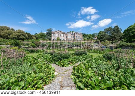 Hestercombe House And Gardens
