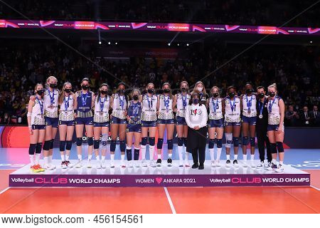 Ankara, Turkey - December 19, 2021: Imoco Volley Conegliano Players On The Second Place Of Fivb Voll