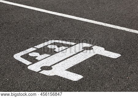 Carpooling Point Sign On The Bitume In France
