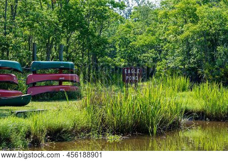 Palmetto Island, La - June 4: Eagle Pond Sign And Rental Canoes At Palmetto Island State Park On Jun