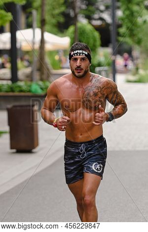 Encamp, Andorra : 2022 June 11 : Competitors Participate In The 2020 Spartan Race Obstacle Racing Ch