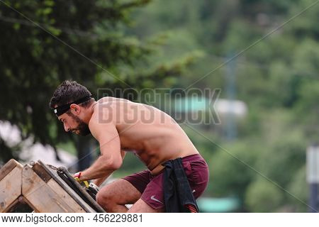 Encamp, Andorra : 2022 June 11 : Competitors Participate In The 2020 Spartan Race Obstacle Racing Ch