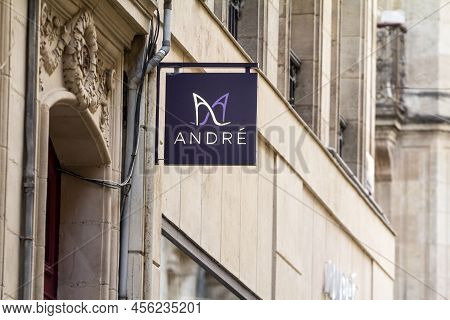 Bordeaux, France - Fevrier 19, 2022: Chaussures Andre Shoes Logo In Front Of Their Store For Bordeau