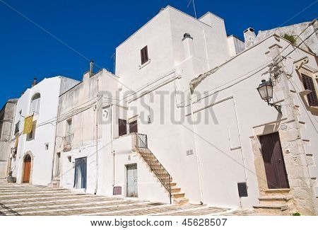 Vicolo. Ceglie Messapica. Puglia. Italia.