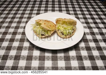 Delicious Mexican Cuisine Known As The Gordita