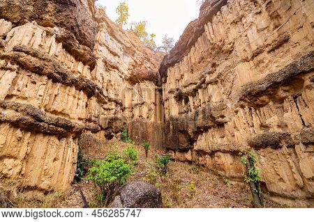 Pha Chor Or Phachor In Doi Lo Park Is Largest Ancient Grand Canyon In Thailand National Park