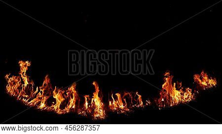 Haystack Fires At Night In Arid Areas The Ash Erupted And The Wind Was Very Dangerous. Ashes Red As 
