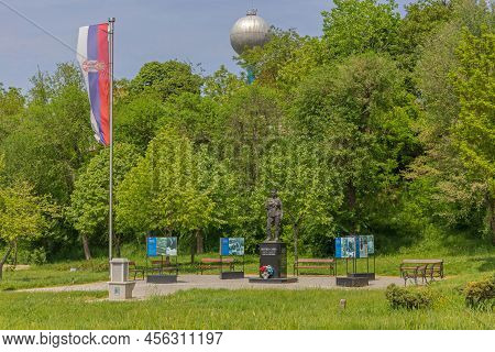Indjija, Serbia - May 08, 2022: Bronze Statue Of Milunka Savic War Heroine Memorial Park.
