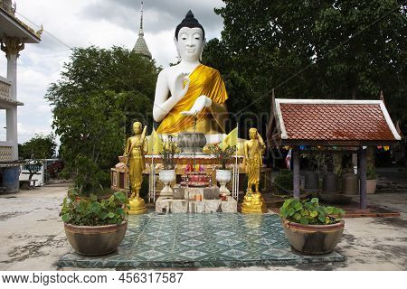 Ancient Ruin Buddha Statues For Thai People Travelers Travel Visit And Respect Praying With Blessing
