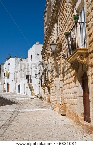 Vicolo. Ceglie Messapica. Puglia. Italia.