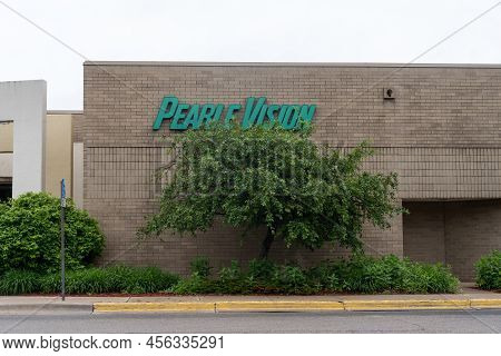 Lacrosse, Wisconsin - June 11, 2022: Sign And Logo For Pearle Vision Center At The Valleyview Mall