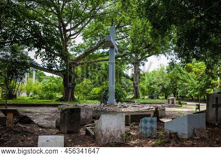 Armero, Colombia - May, 2022: Monument Commemorating The Visit Of Pope John Paul Ii In 1986 To The S