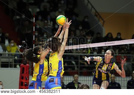 Istanbul, Turkey - January 19, 2022: Elena Kolarova In Action During Fenerbahce Vs Vc Maritza Cev Ch